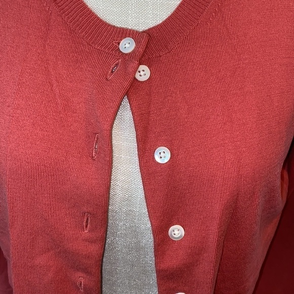 The limited short waisted sweater -rust color size M - Picture 2 of 9